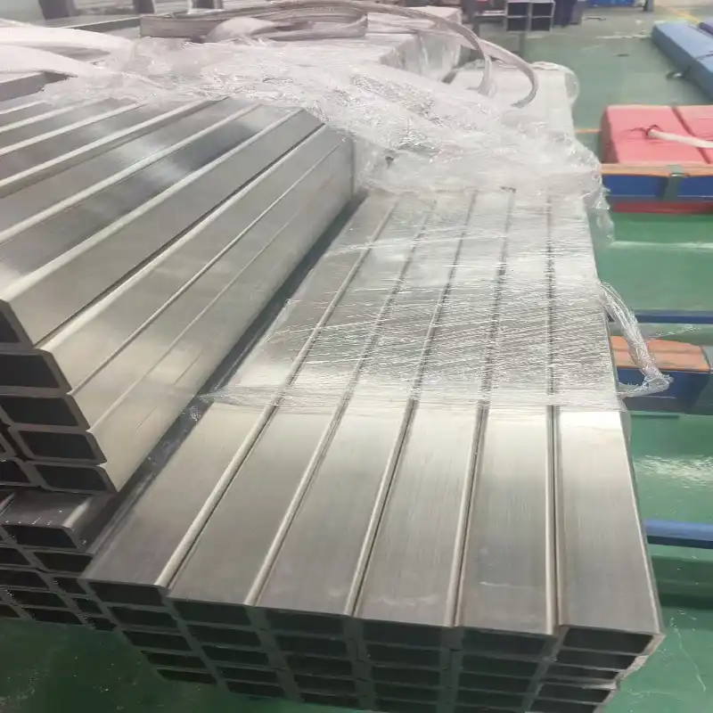 Paslanmayan poladdan hazırlanmış maye soyutma borusu